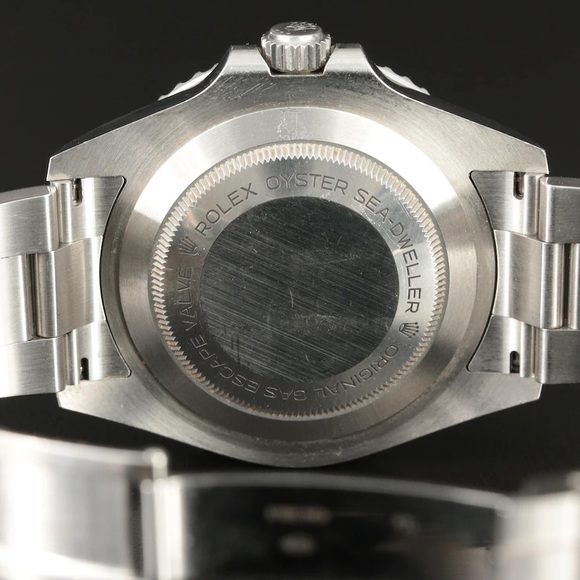 (Sold) 2018 43 mm Rolex Sea-Dweller Red Oyster Perpetual Date Wristwatch - Picture 8 of 15